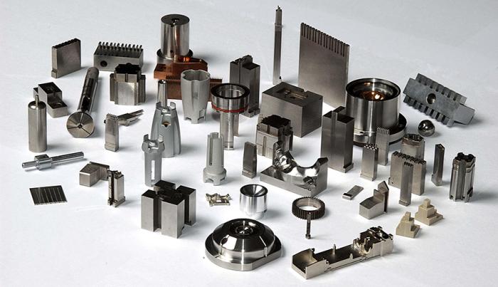 What are the factors that affect the CNC machining accuracy of parts?